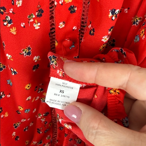 Sienna Sky Red Floral Elastic Ruched Waist Short Sleeve Blouse Top Sz XS - Picture 5 of 6